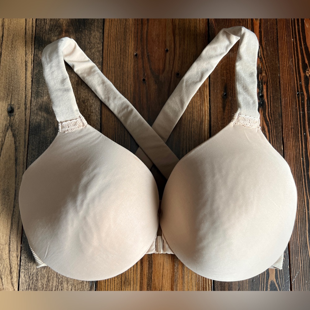 SPANX • SpanxSmooth Bra-lellujah Lightly Lined Racerback bra front closure wired